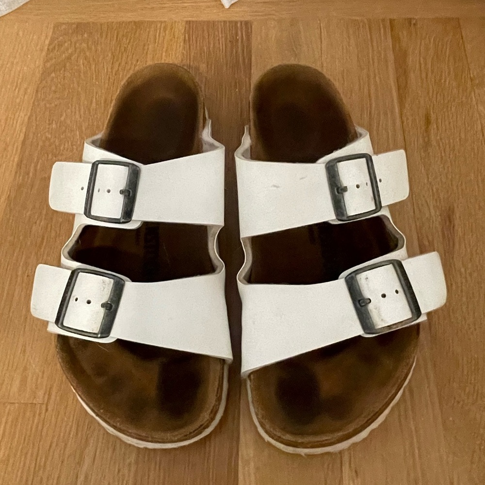 White Arizona Birko-Flor Birkenstocks